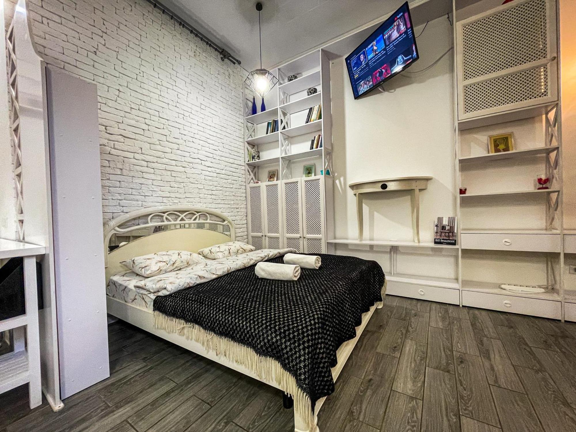 Апартаменты В Центре Возле Набережной Krementschuk Exterior foto