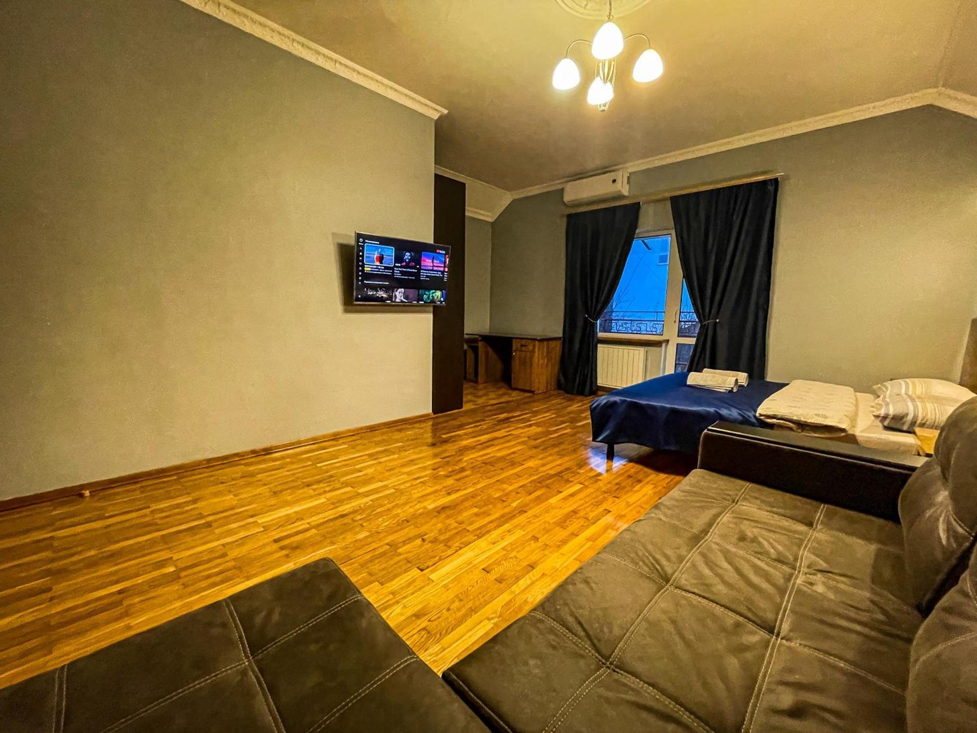 Апартаменты В Центре Возле Набережной Krementschuk Zimmer foto